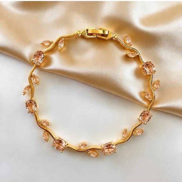 Special empire elegance feel bracelet